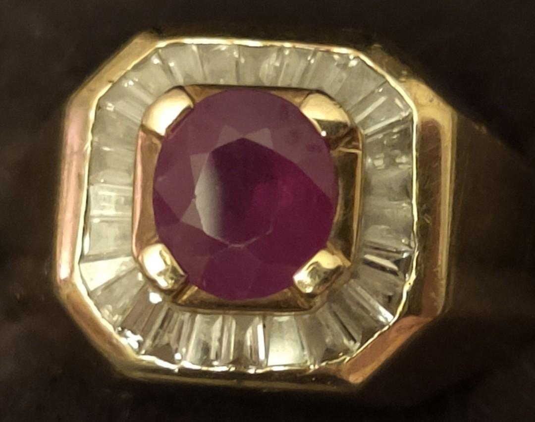 Solitaire Burmese Ruby (Category: Jewelry) located in Singapore. Submitted by hisjewellery (Listing ID 1133079800, Image 1). Description: Natural Burmese cut Ruby(1.31 ct), surrounded with 27 tapered white diamonds(0.50 ct). In 18K Y/G. Certificate included..