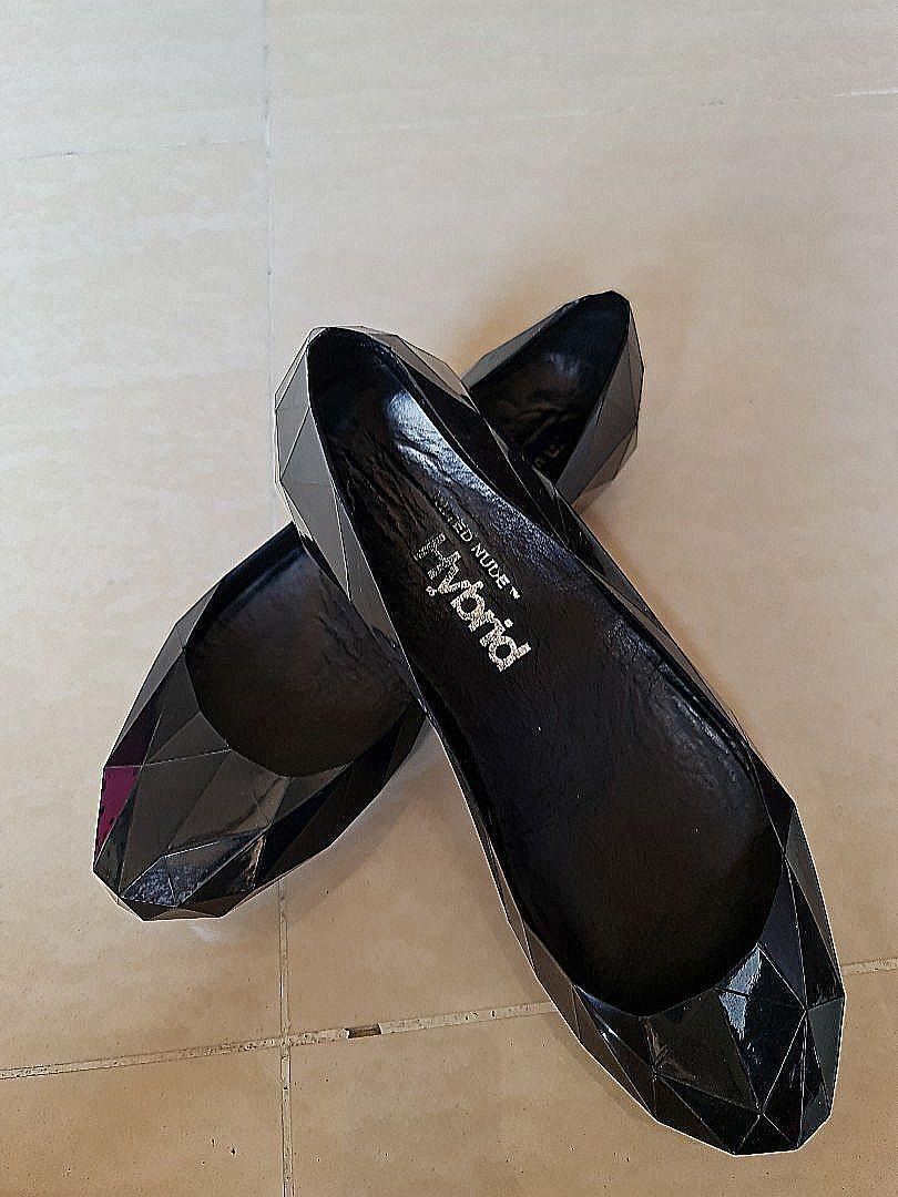 United nude flats sale