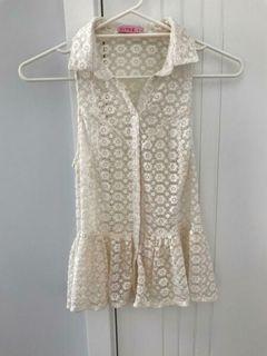 Women's white lace sleeveless summer collared peplum top