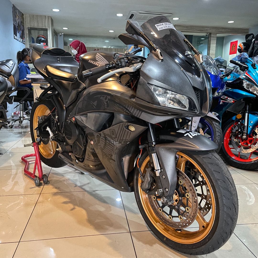 2010 HONDA CBR600RR ARROW FULL SYSTEM DYNOJET MUKA 300 . r6