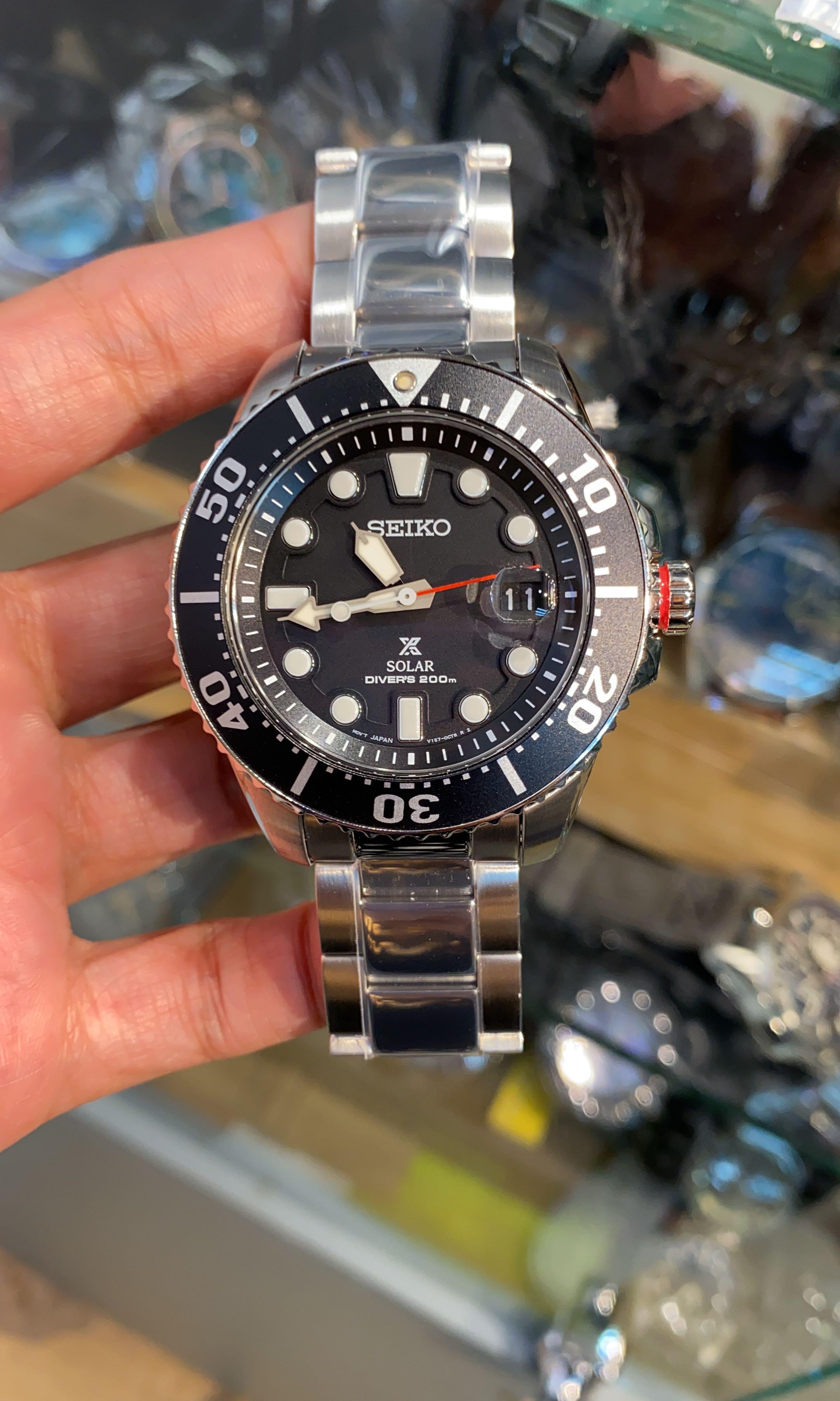 全新行貨有門市Seiko solar Watch SNE551P1 (舊編號為SNE437P1 ）精工光動能不需電池手錶, 男裝, 手錶及配件,  手錶- Carousell