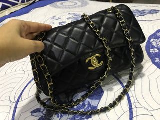 (Category: ) located in . Submitted by tun_closet (Listing ID 1133231619, Image 1). Description: .