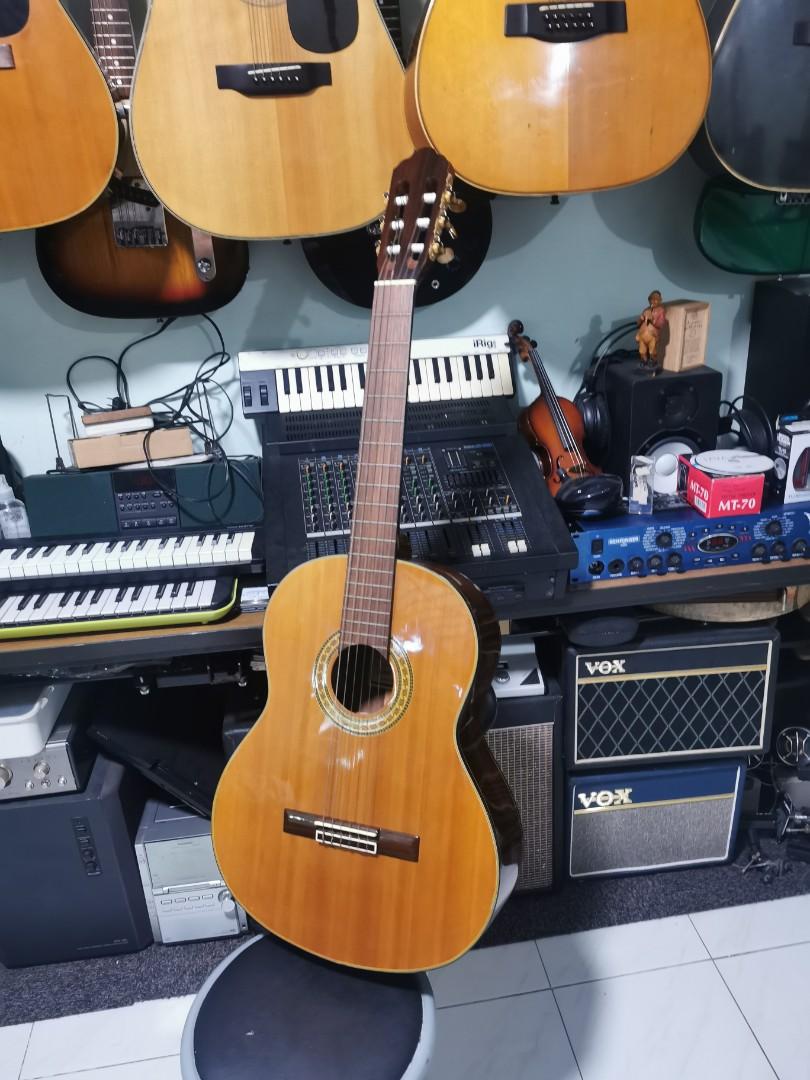 Classical guitar solid top (Category: Musical Instruments) located in Paranaque City. Submitted by tegtegs (Listing ID 1133167978, Image 2). Description: New arrival from japan🚢 Woneum classical guitar 7.5k only With soft case With minor dents and scratches 👍Solid top 👍Payment thru cash, bpi online transfer, gcash or in any remittance center 🚚We do shipping👍via lalamove, speedy or transfortify.... Buyers expense 👌Pwede pick up sa shop ✈️🚢�