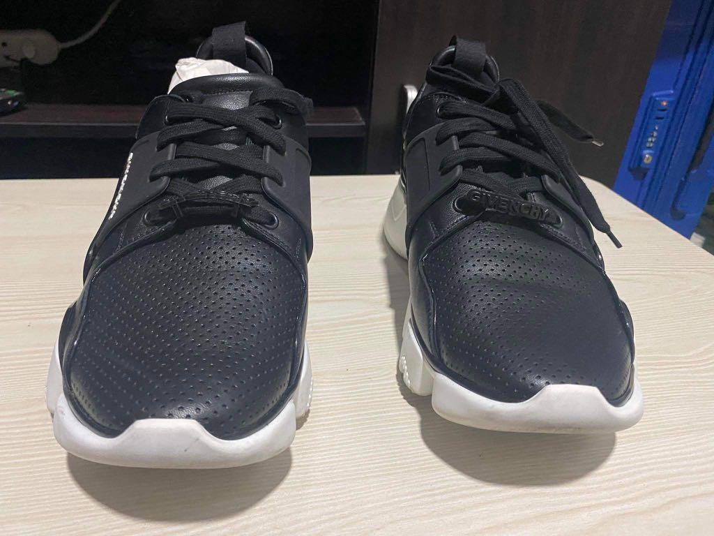 Givenchy jaw low sneakers Luxury Sneakers Footwear on Carousell