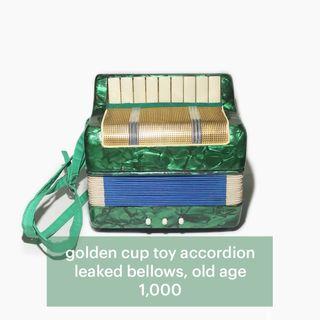 Golden cup toy accordion FOR DISPLAY ONLY