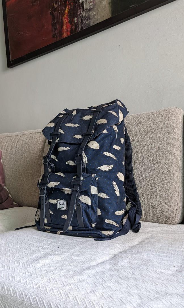 Herschel feather backpack 2025