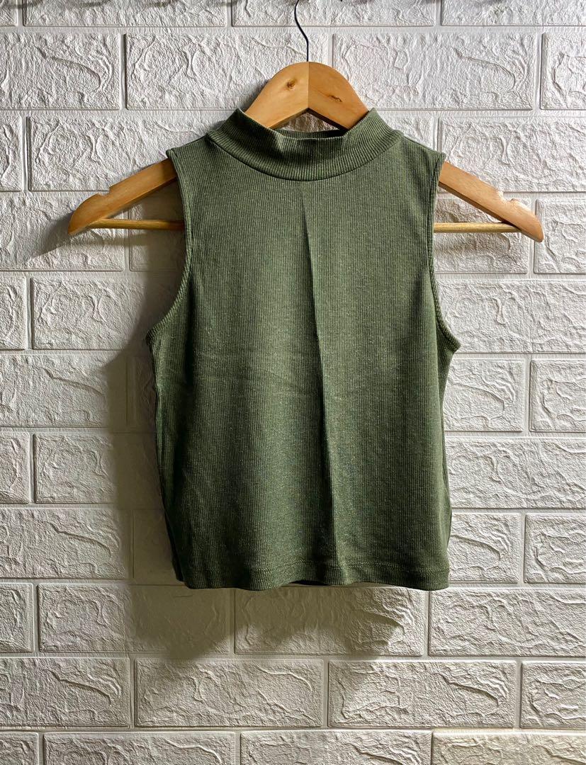 Forever 21 sleeveless turtleneck deals