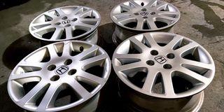 Honda Civic 2003
Enkei  rims