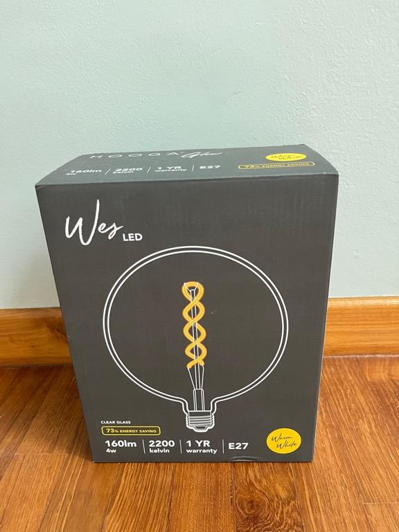 Hooga Glow Wes lightbulb / light bulb, Furniture & Home Living