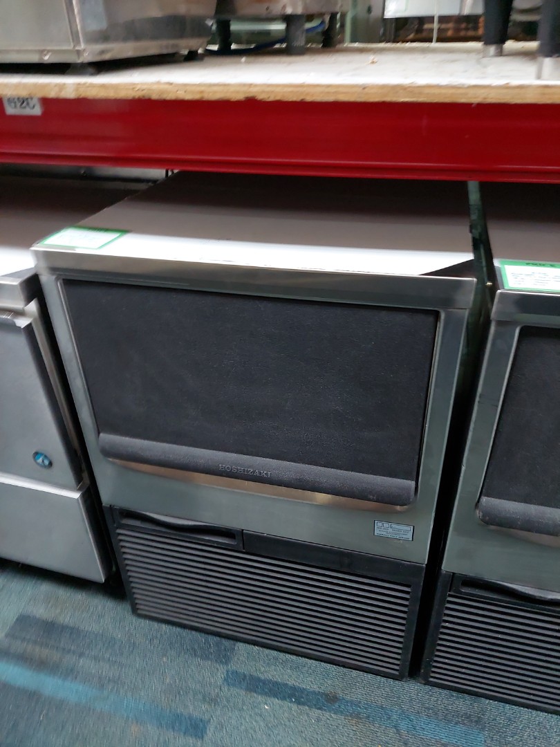 Hoshizaki Ice Maker, 610mm x 725mm x 845mm, Crescent Shaped Ice, 115V