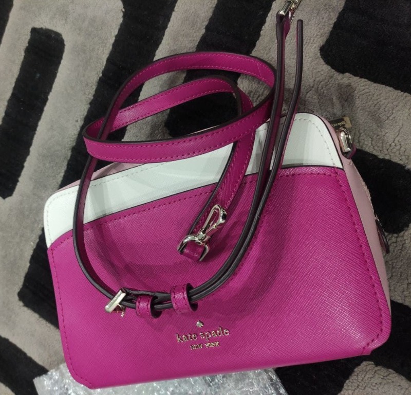 Kate Spade Lauryn Colorblock Camera Bag Pink Multi, Women's Fashion, Bags &  Wallets, Purses & Pouches on Carousell