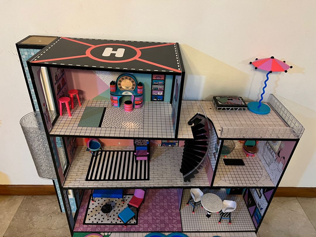 LOL Doll House, Hobbies & Toys, Toys & Games on Carousell