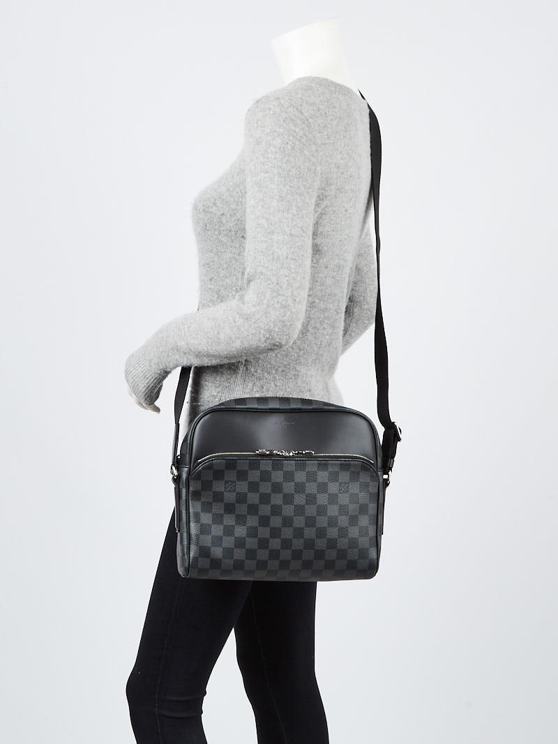 Louis Vuitton Messenger Dayton Reporter Bag, Luxury, Bags & Wallets on  Carousell