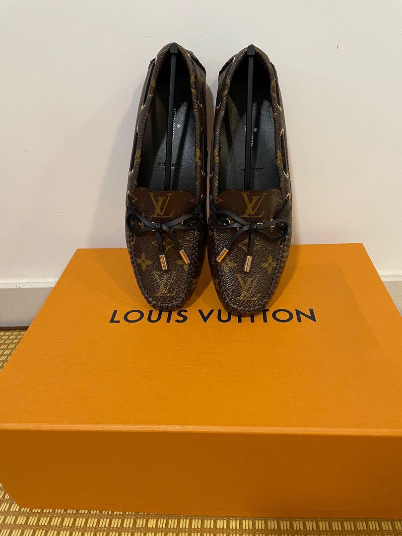LOUIS VUITTON Gloria Flat Loafers Monogram Embossed Size 37