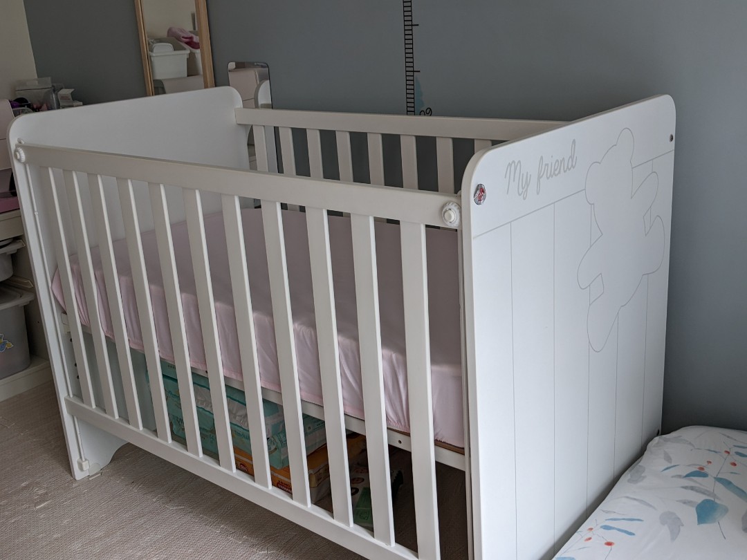 Micuna baby cot baby crib, Babies & Kids, Baby Nursery & Kids Furniture