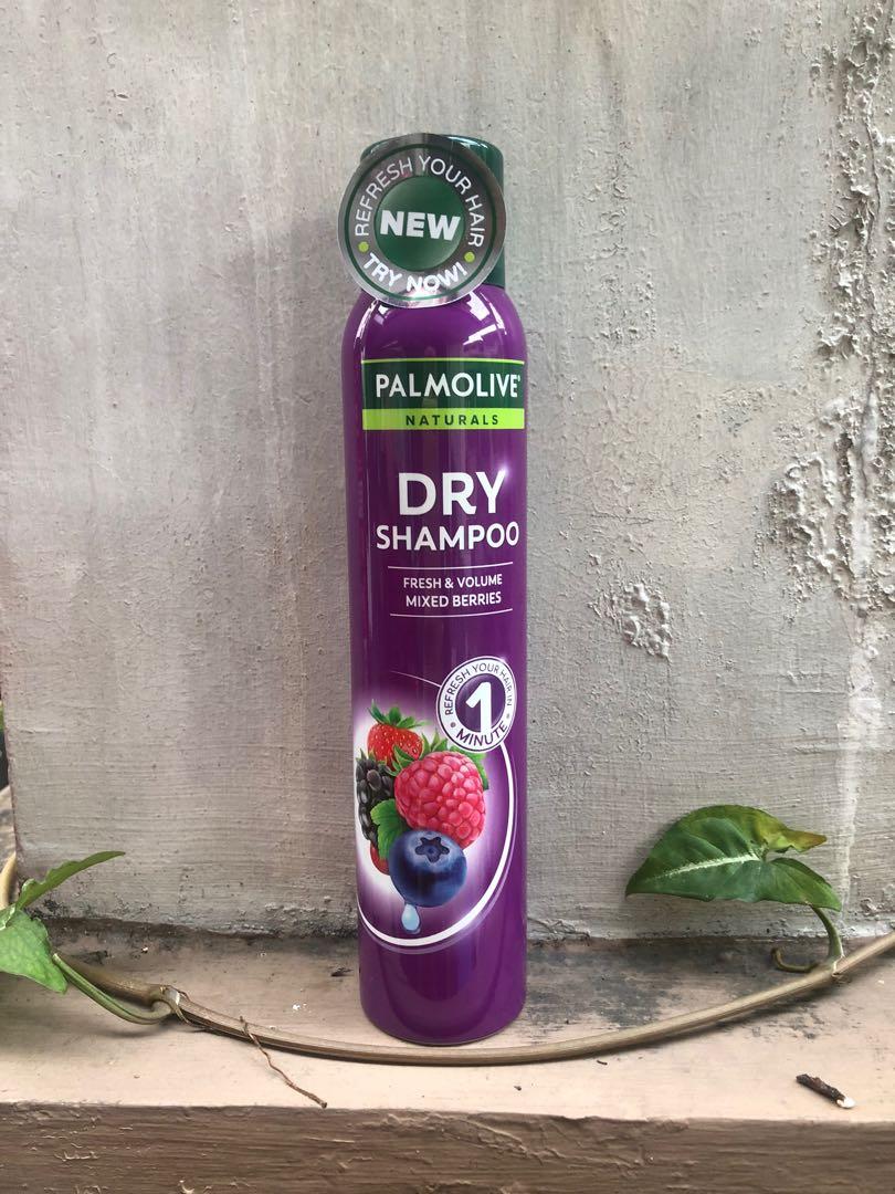Palmolive Dry Shampoo, Beauty & Personal Care, Hair on Carousell