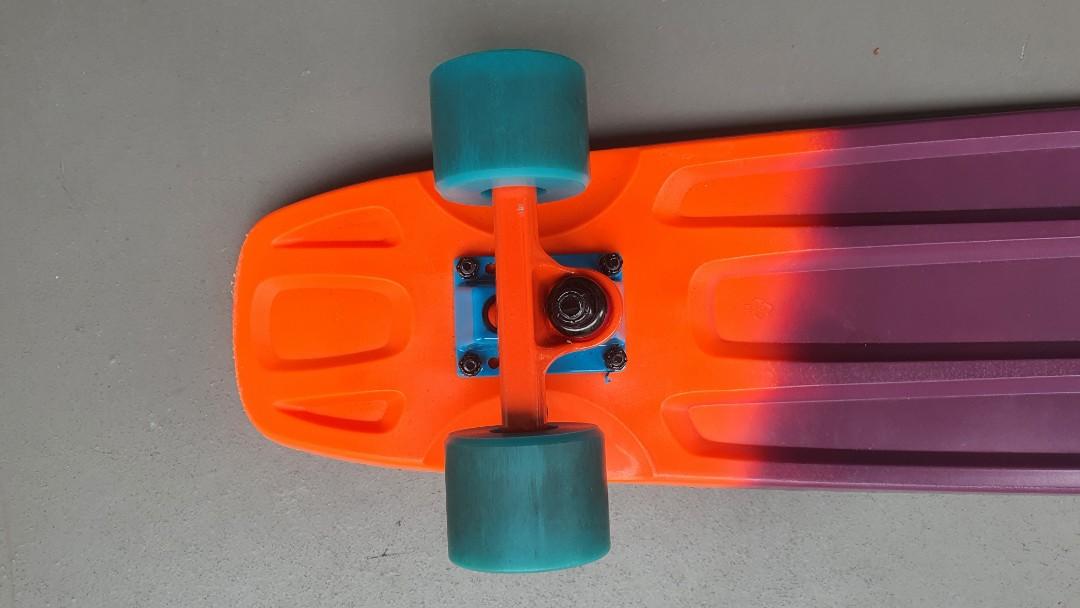 Penny board (Category: Other Sports Equipment and Supplies) located in Singapore. Submitted by v.vendetta (Listing ID 1133123721, Image 5). Description: Item in very good condition. Bought on impulse. meet up to deal..