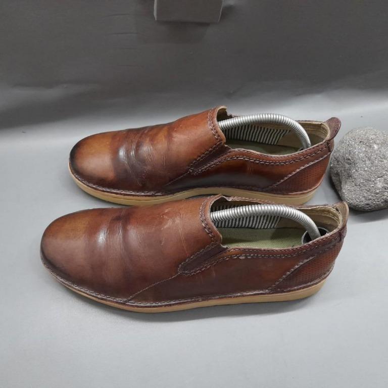Sepatu clarks 16501 HOMMES Slip On Leather Brown Size 40 Fesyen