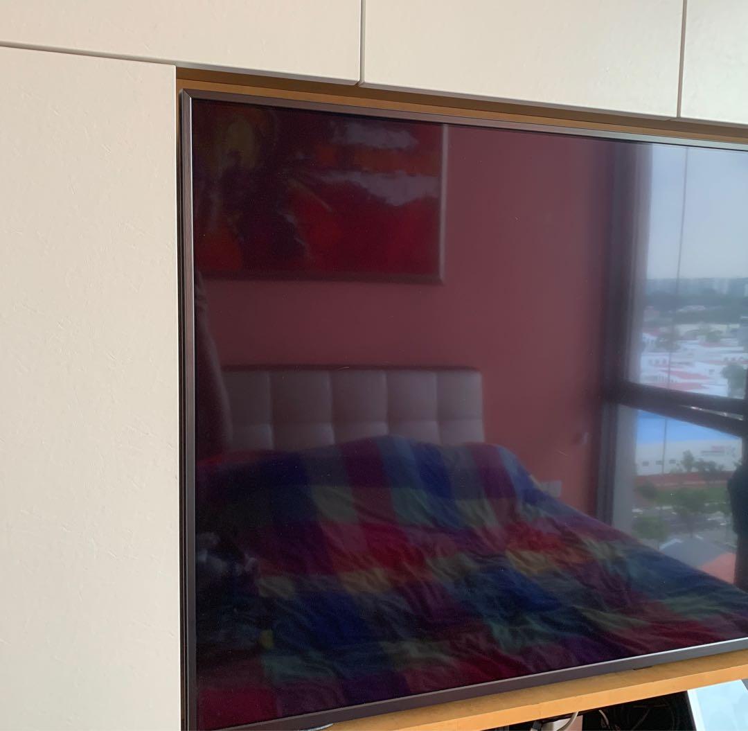 Space saving TV Wall Mount flushed TV in look, TV & Home