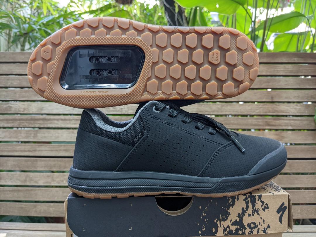 SPECIALIZED 2FO ROOST CLIP MTB road cycling Shoe Black Gum Size 38 38.5 clipless Shimano SPD 2 bolt cleat