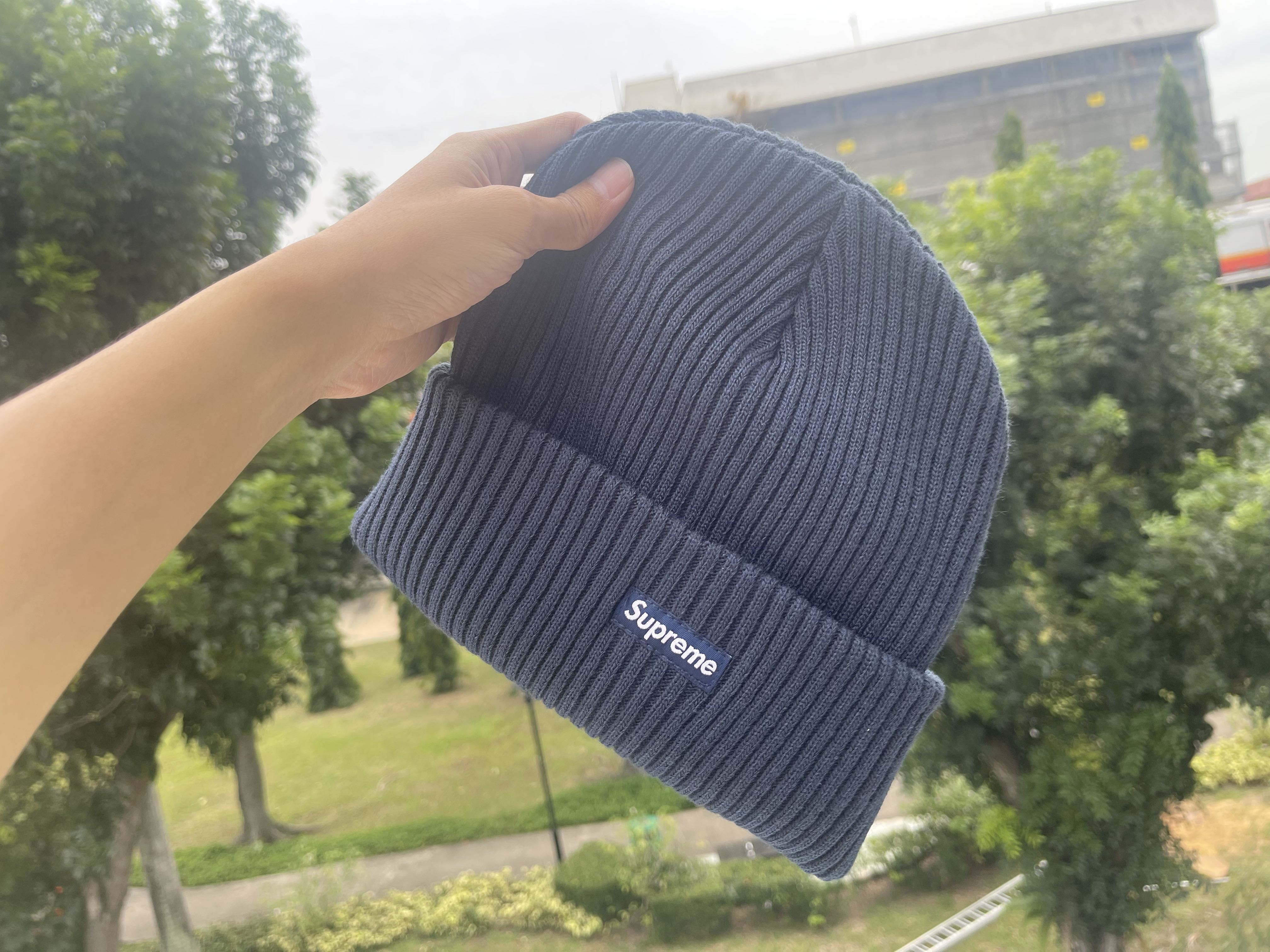 Supreme beanie FW20 (Navy)