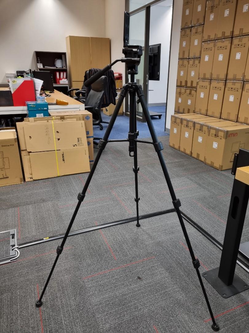 Tripod Professional Grade, Photography, Photography Accessories