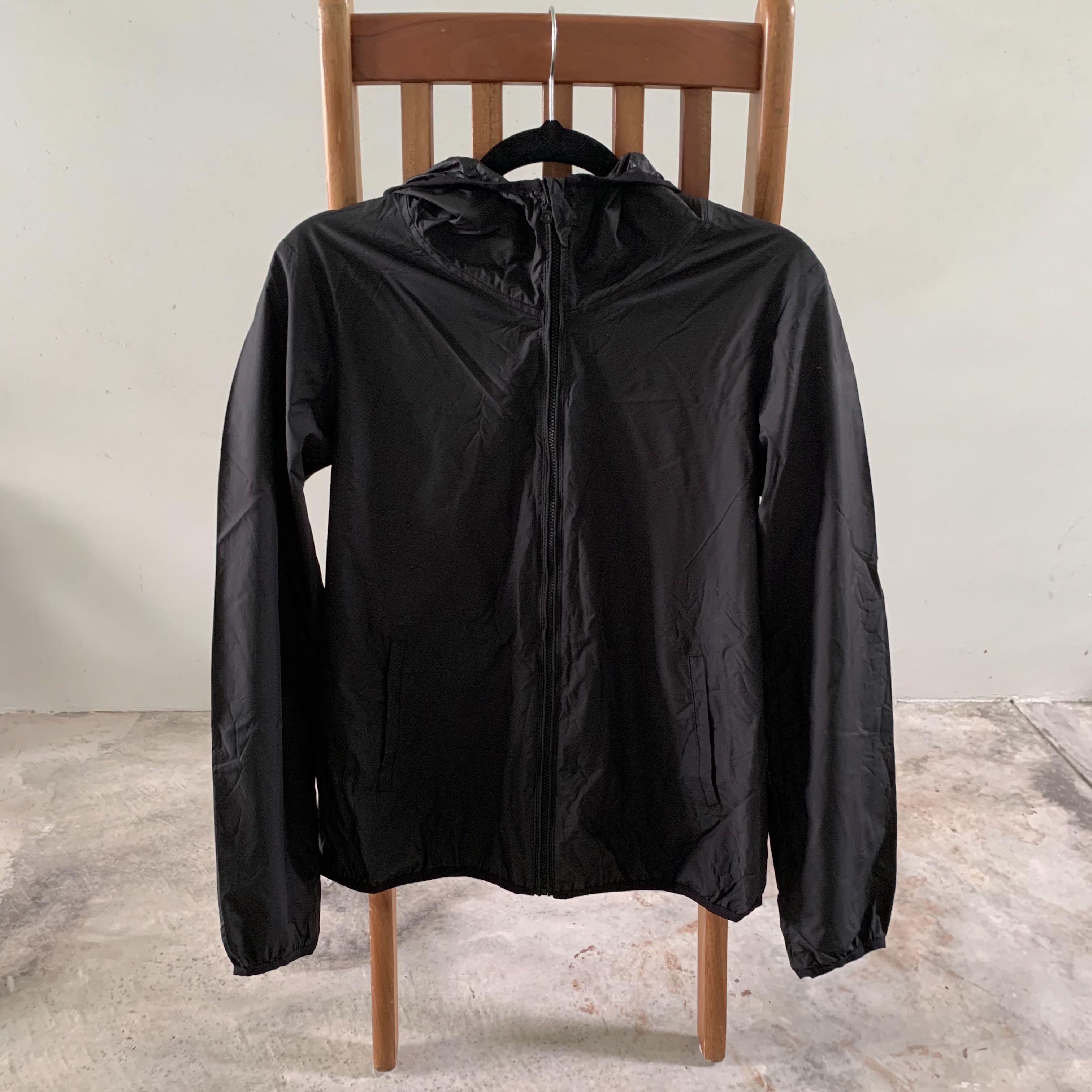 uniqlo rain jacket