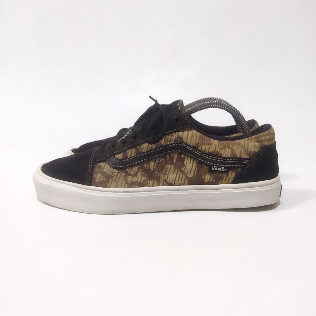 Foto sepatu vans lxvi best sale