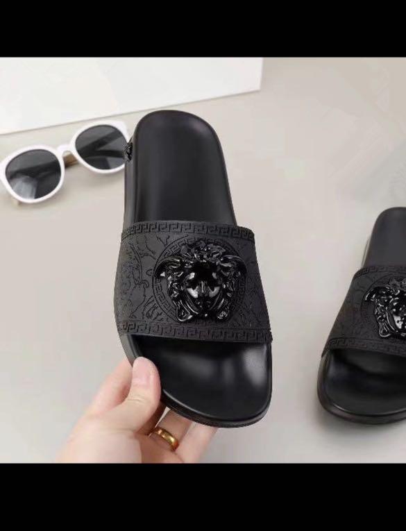 Versace flip flops mens outlet