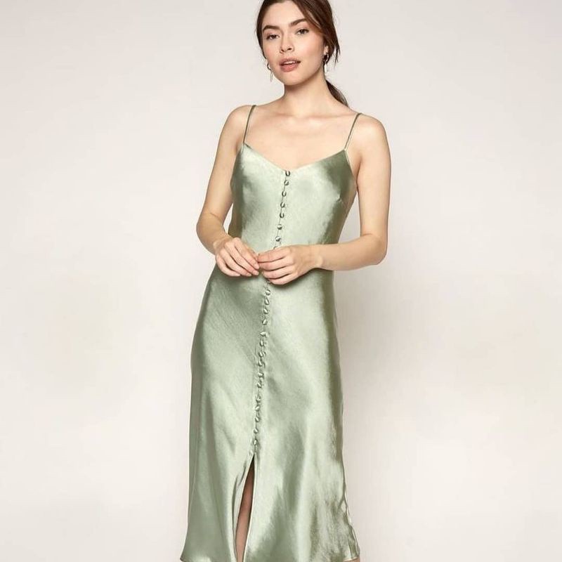 Zara dress sage green, Fesyen Wanita ...