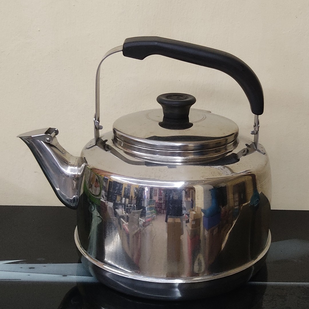 ZEBRA Thailand Stainless steel Classic Kettle 7.5L, TV & Home