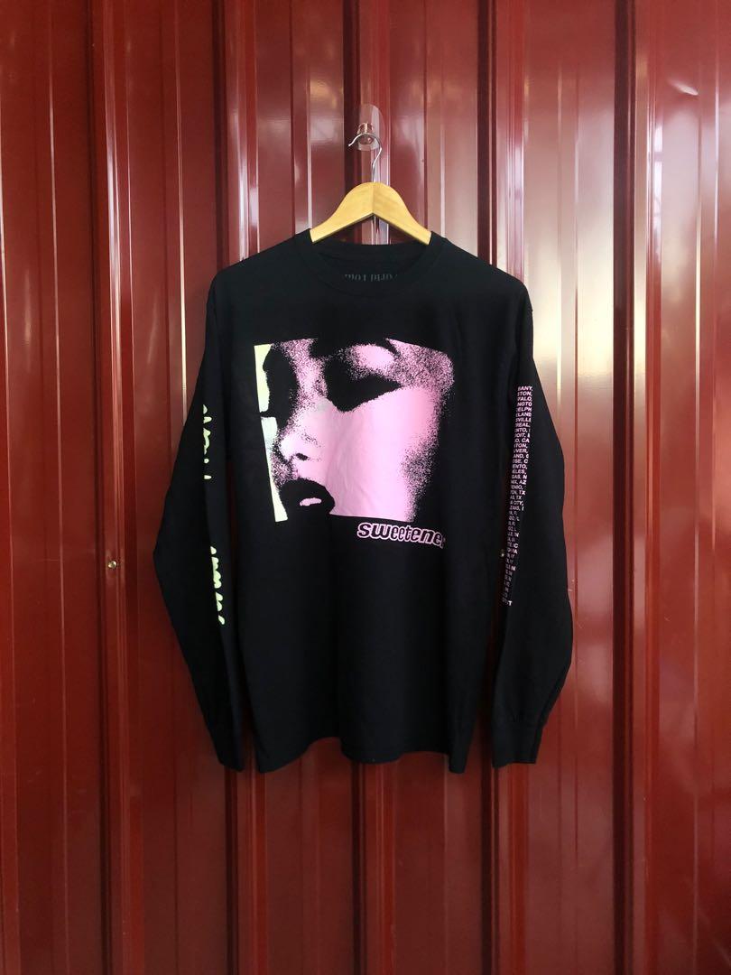 Sweetener world deals tour sweatshirt