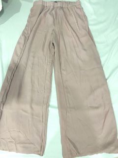 (Category: ) located in . Submitted by tatipreloved (Listing ID 1133410291, Image 1). Description: .