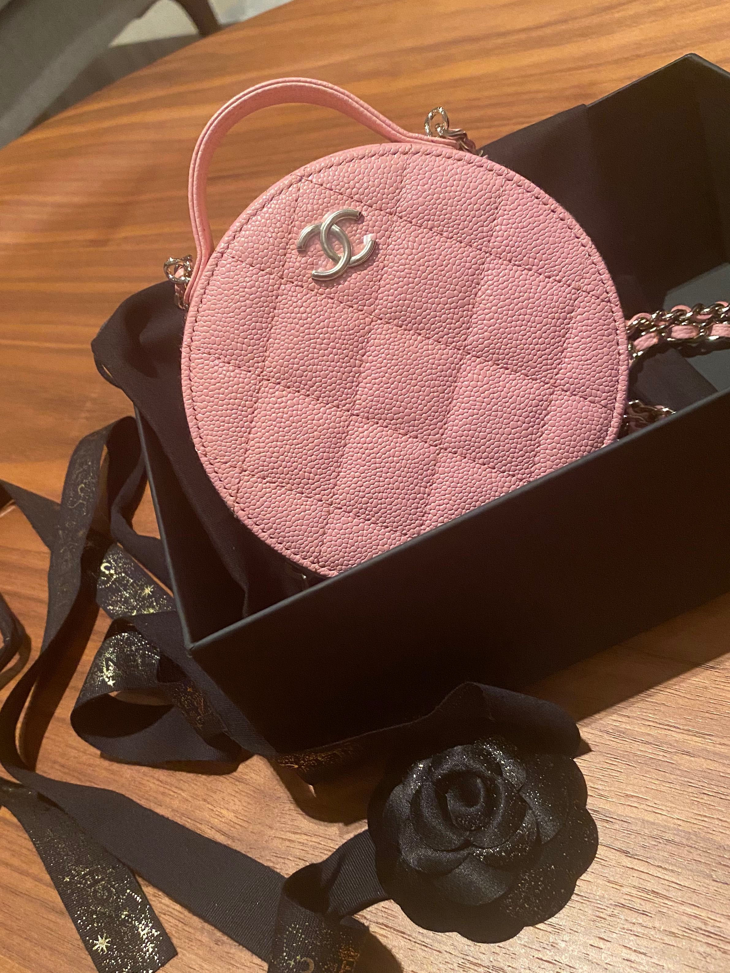 Authentic new Chanel 22c pink round vanity double zip crossbody bag