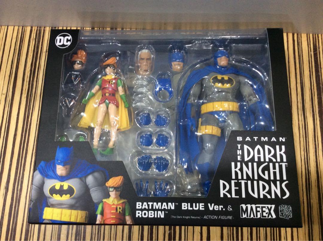 Medicom MAFEX No.139 - Batman Blue Ver. & Robin (The Dark Knight ...