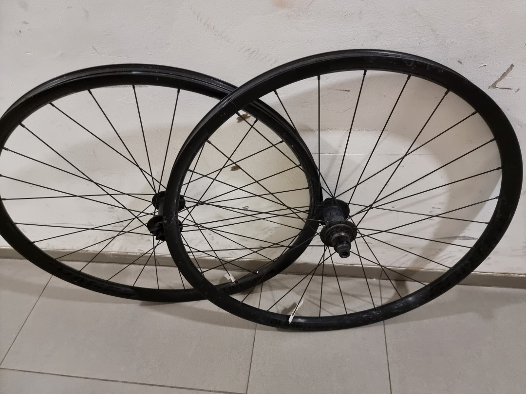 Bontrager Line Comp 30 TLR Boost 29 MTB 