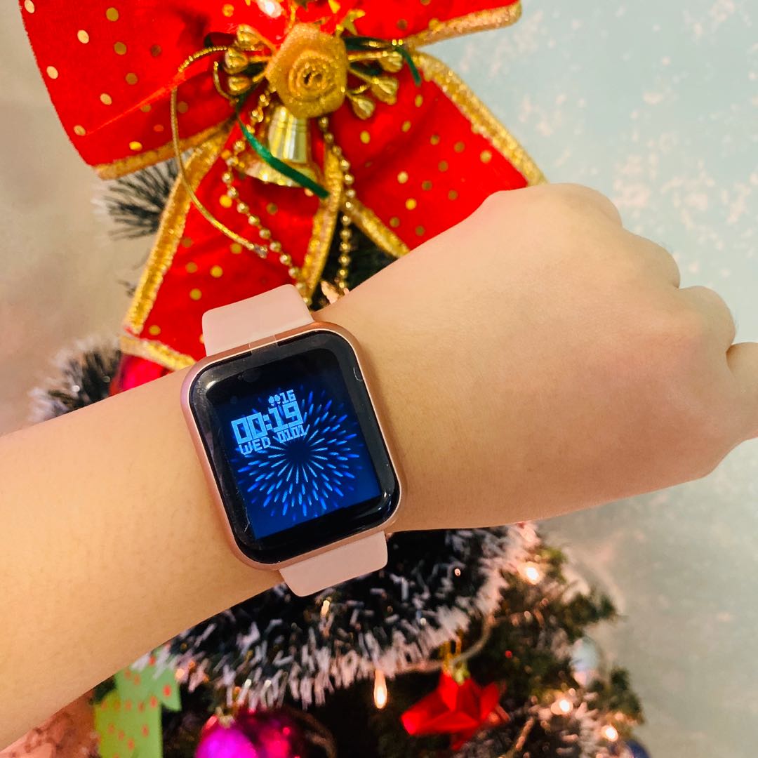 Brand New Smart Watch Sport Watch Water Resistant Fitness Watch Heart