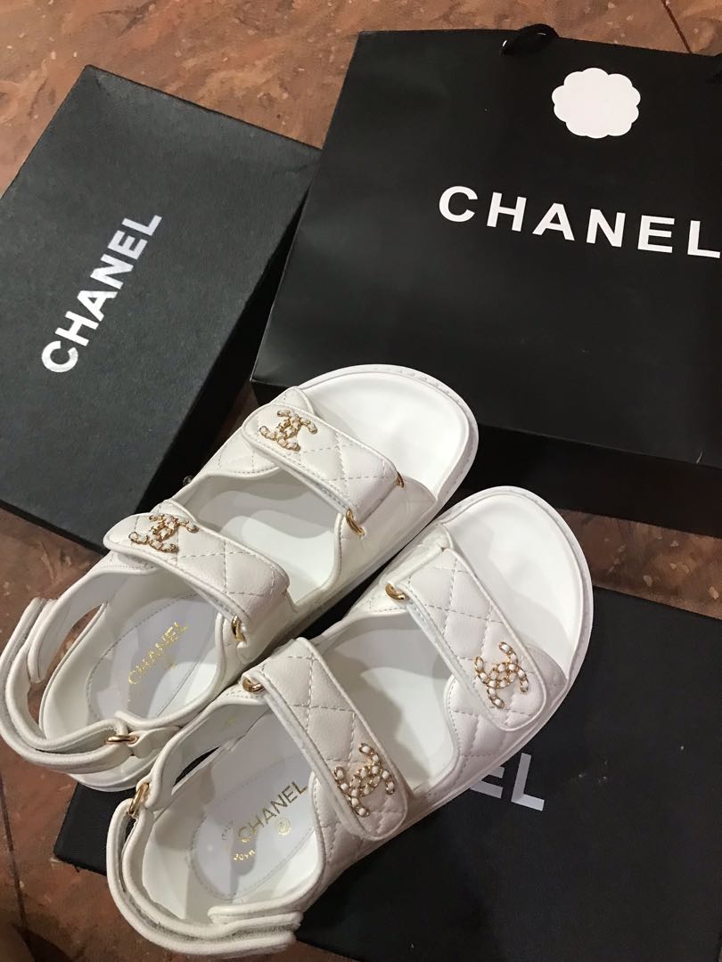 Dhgate discount chanel sandals