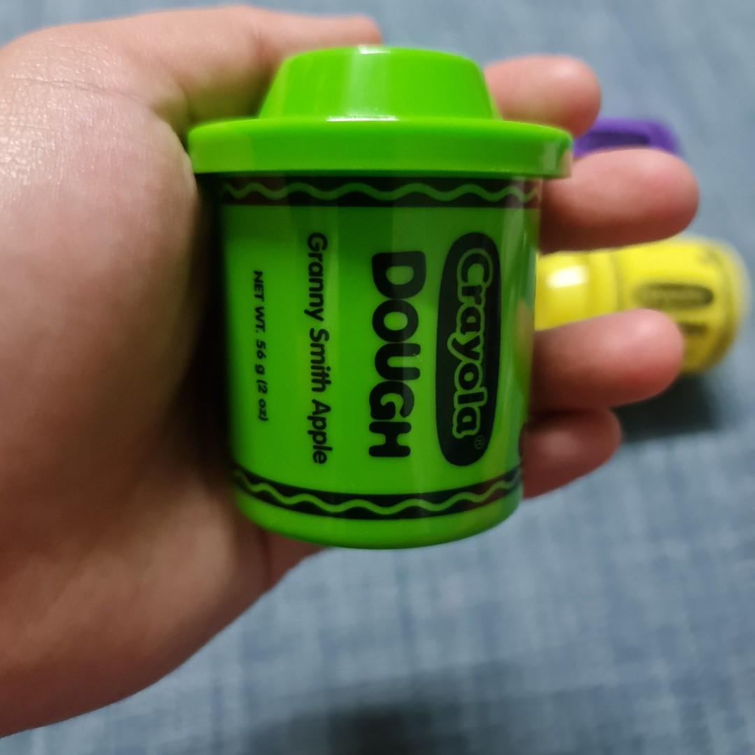 CRAYOLA PLAY DOUGH SET (Category: Kids Toys) located in Batangas. Submitted by Decluttering_ph (Listing ID 1133361933, Image 2). Description: Brand: Crayola This items are personal preloved Sealed and kept unused Comes with Green, Yellow, Violet and Blue Color.