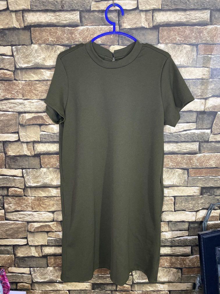 Forme Moss Green Shirt Dress - Medium (Category: Dresses) located in Makati City. Submitted by anything4anyone (Listing ID 1133282883, Image 1). Description: Used 2 to 3 times only. Stretchable fabric and fits medium to large frame. With pockets on both sides..