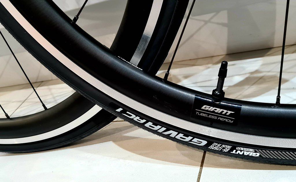 Giant pa2 sales wheels tubeless