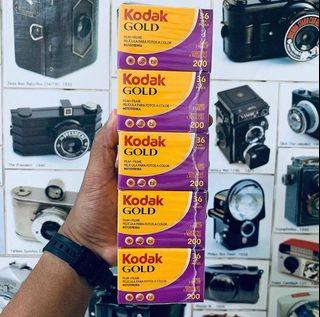 [GRAB/COD] Kodak GOLD 200 Color Negative Film (35mm Roll Film, 36 Exposures)