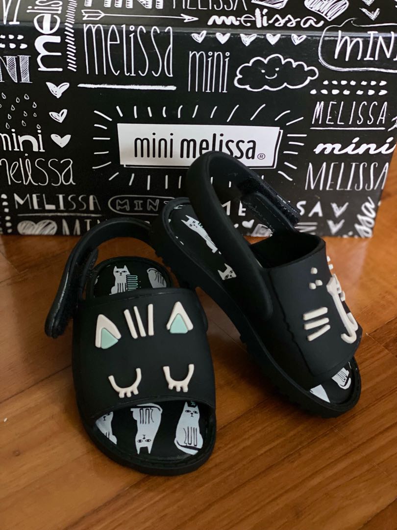 mini melissa unicorn size 10