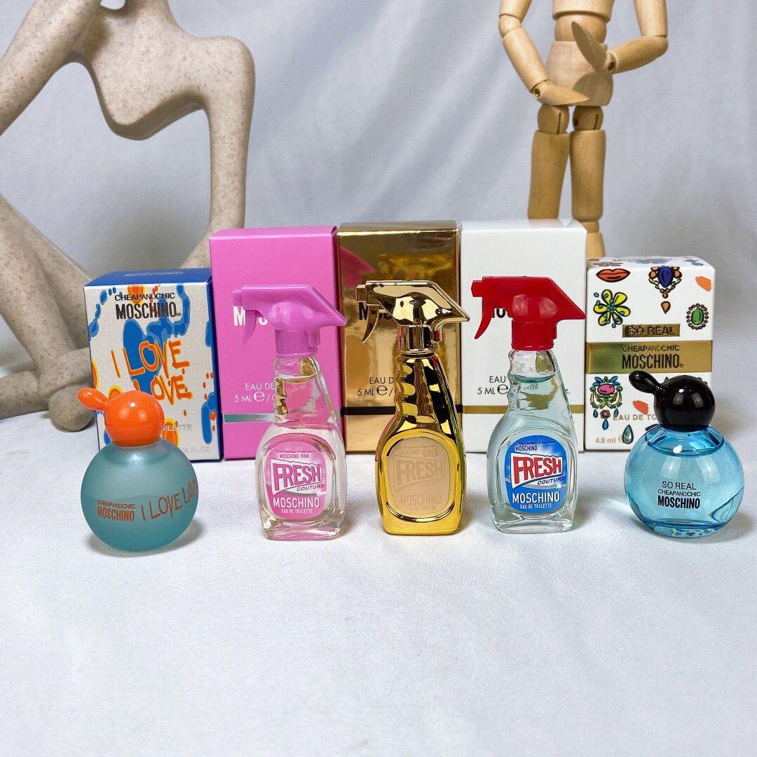 Moschino mini perfume shop