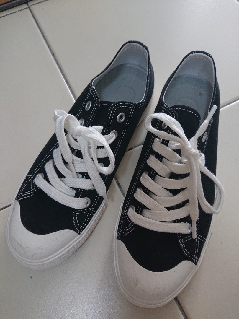 Muji sneakers, Women's Fashion, Footwear, Sneakers on Carousell