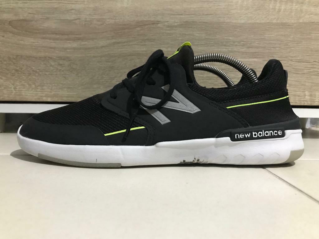 New balance top numeric 659