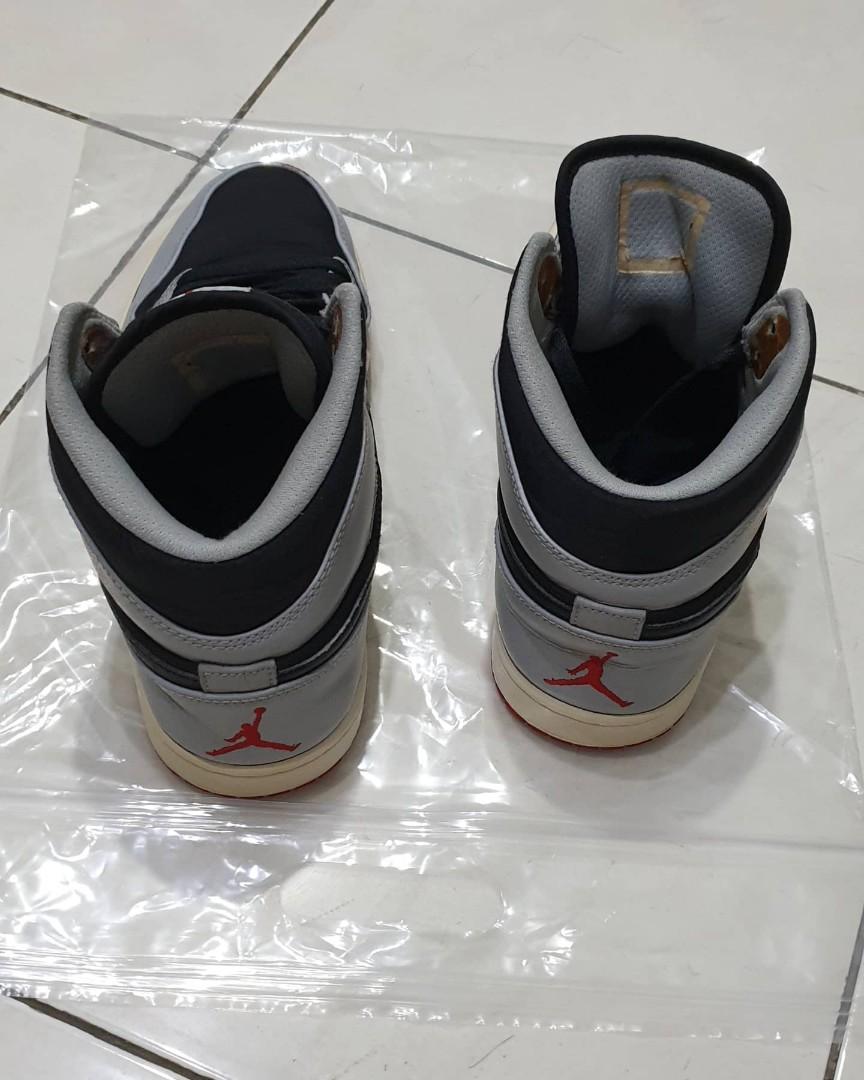 nike air jordan 1 mid black/gym red 