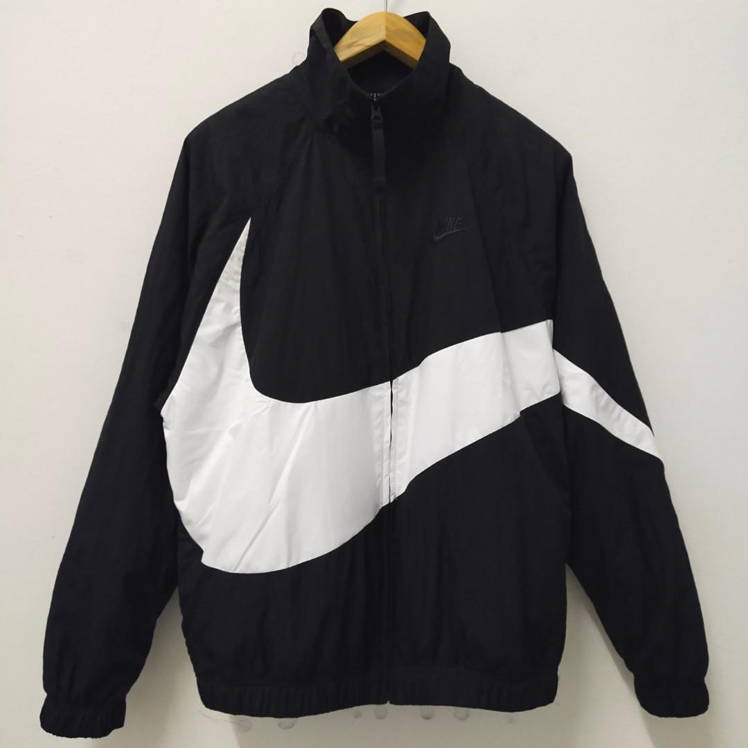 Nike big check best sale windbreaker