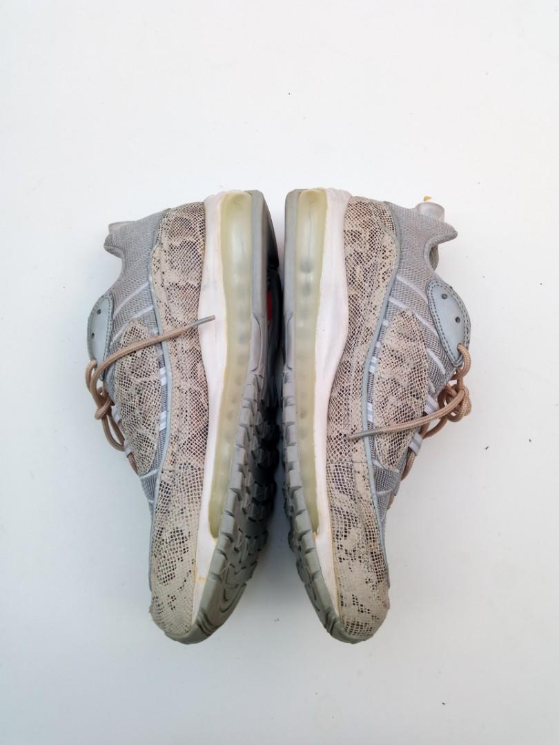 Nike x Supreme Airmax 98 snakeskin Men s Fashion Footwear