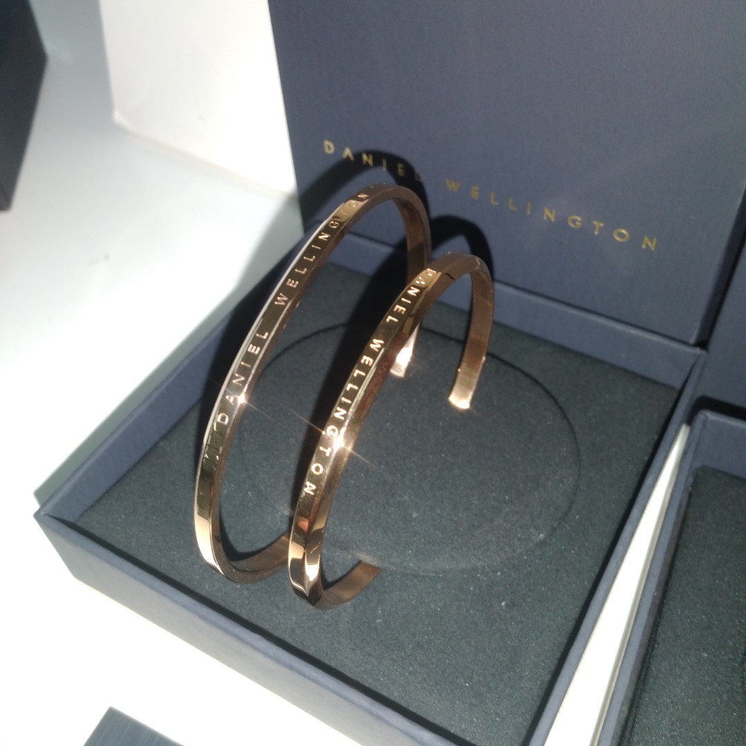 Daniel wellington cuff v1 cheap